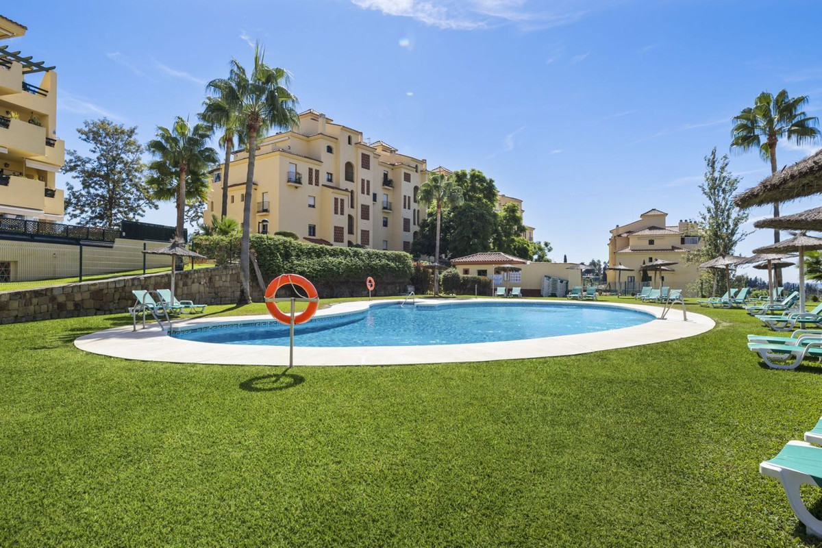 3 bedroom Apartments for sale in Selwo – R4950658