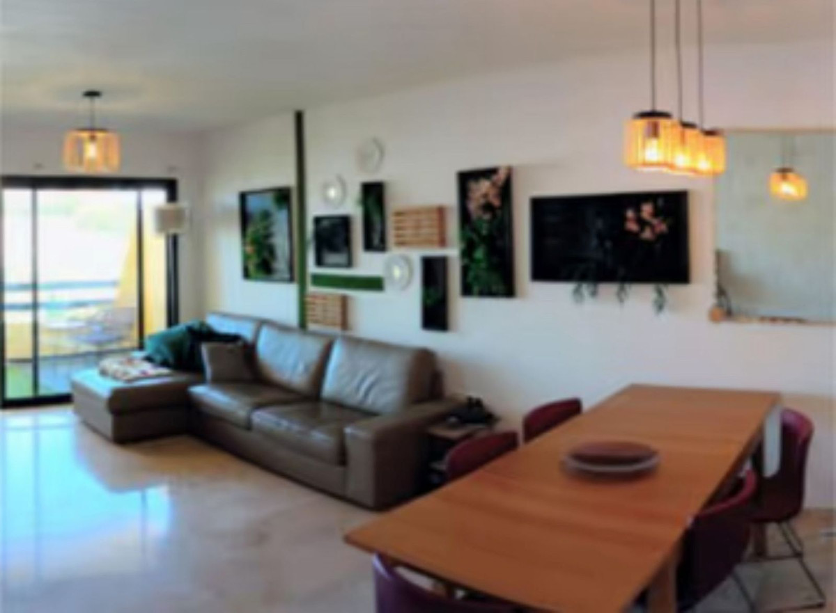 3 bedroom Apartments for sale in Selwo – R4950658