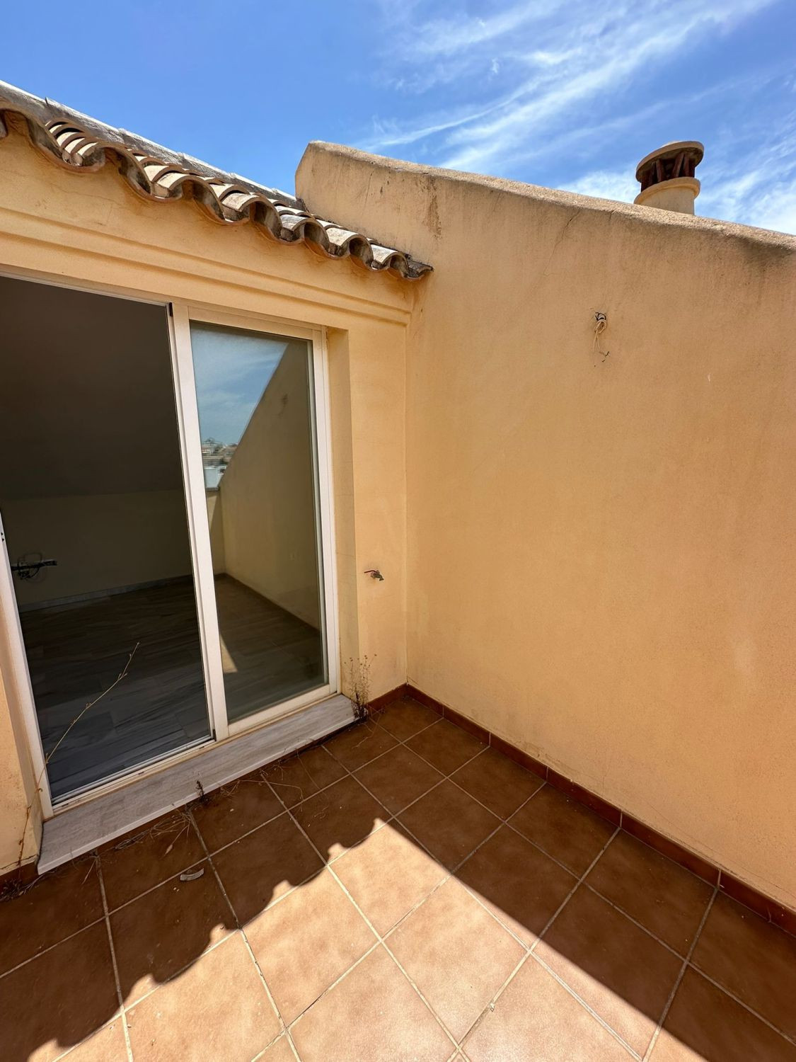Pareados de 3 dormitorios en venta en Calahonda – R5120119