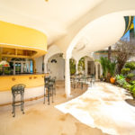 14 bedroom Villas for sale in Milla de Oro – R5121091