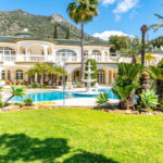 14 bedroom Villas for sale in Milla de Oro – R5121091