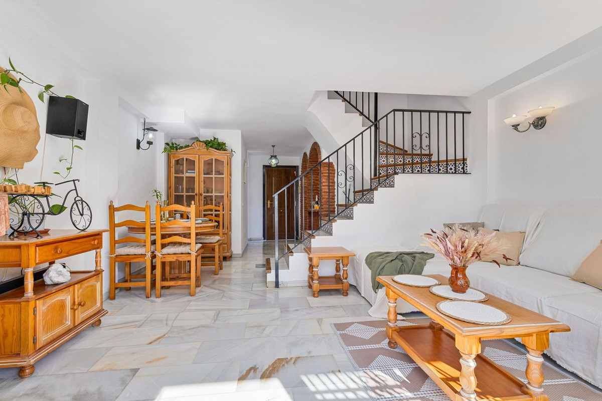 Apartamentos de 2 dormitorios en venta en Mijas – R5112637