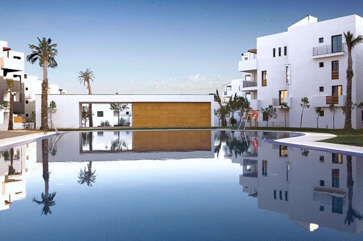 Apartamentos de 2 dormitorios en venta en La Cala de Mijas – R5117785