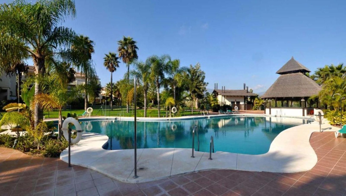 Apartamentos de 2 dormitorios en venta en Nueva Milla de Oro – R5010607