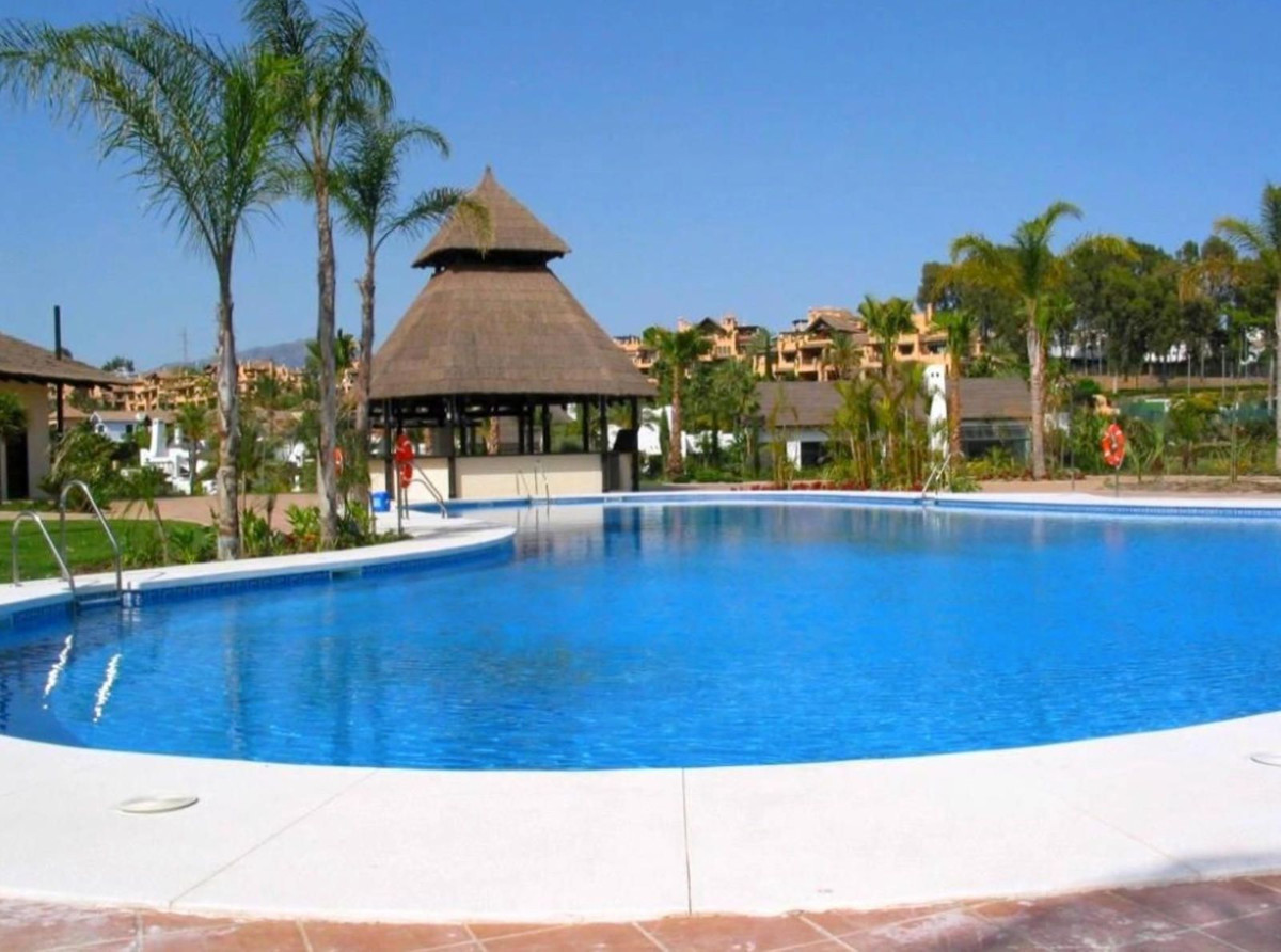 Apartamentos de 2 dormitorios en venta en Nueva Milla de Oro – R5010607