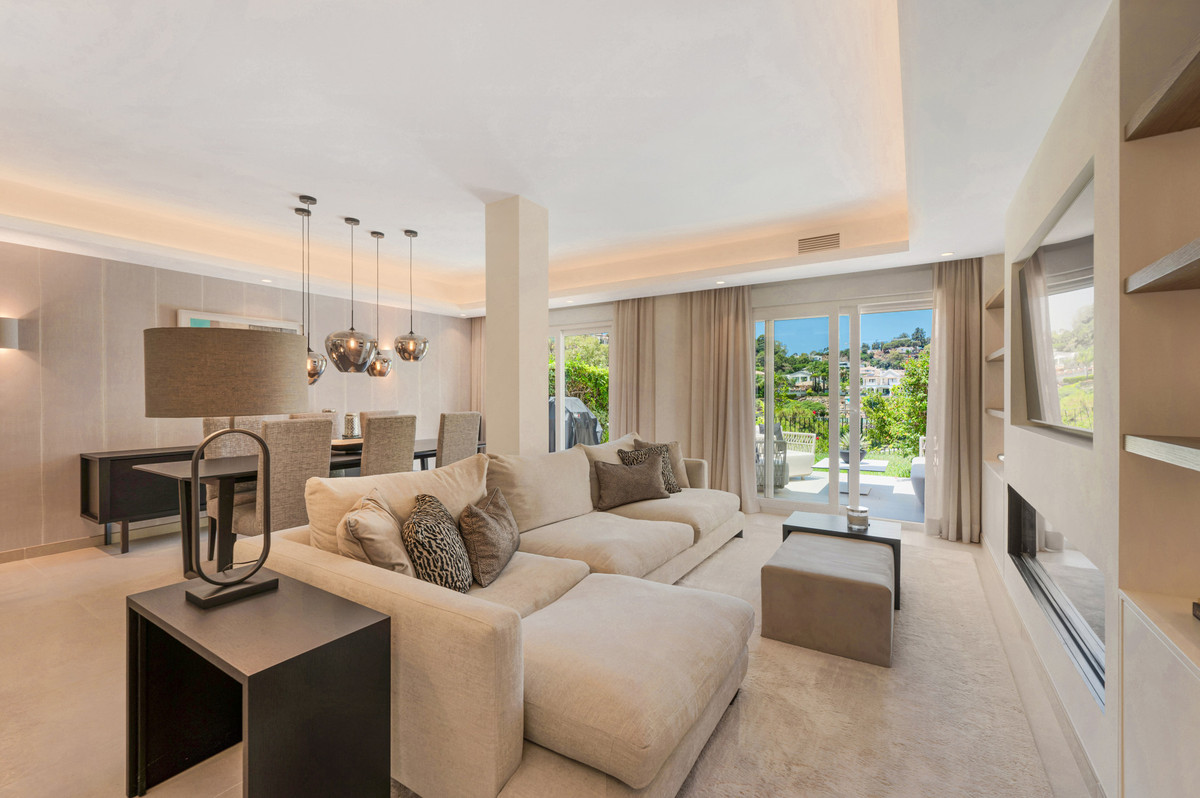 3 bedroom Townhouses for sale in La Quinta – R5108182