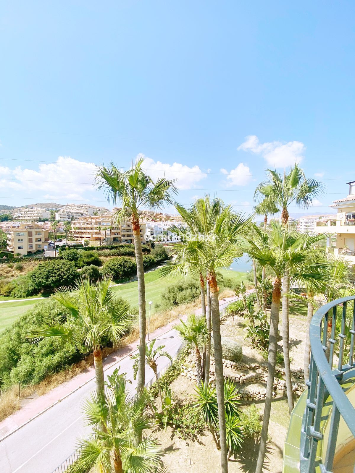 3 bedroom Apartments for sale in Miraflores – R5123200