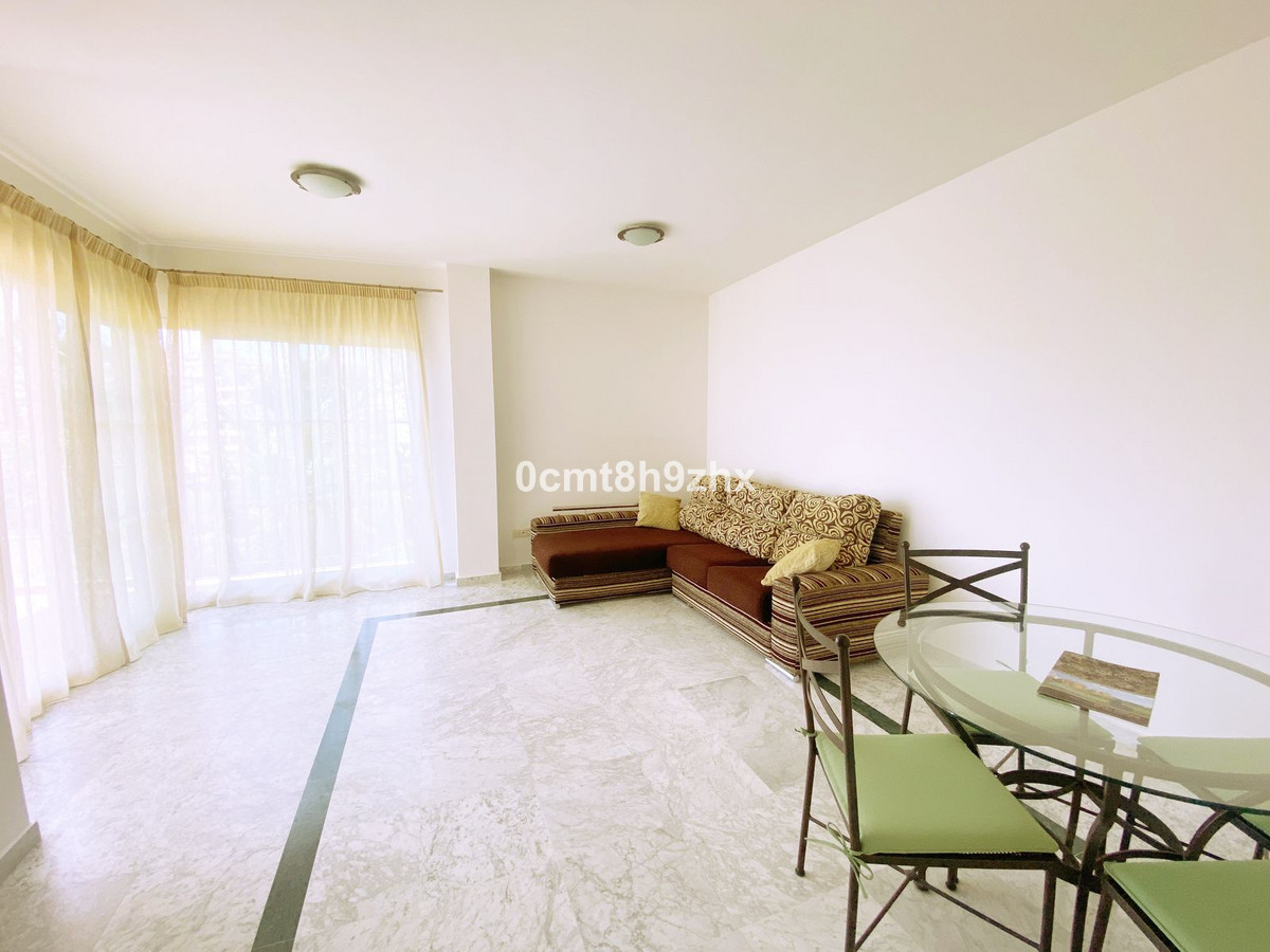 3 bedroom Apartments for sale in Miraflores – R5123200