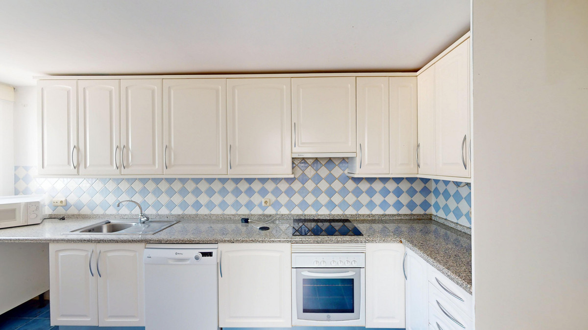 4 bedroom Townhouses for sale in Guadalmina Alta – R5064337