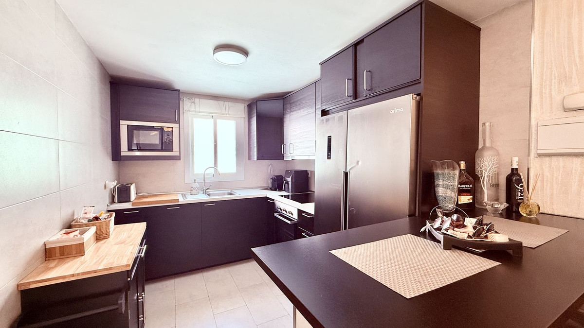 3 bedroom Apartments for sale in La Cala de Mijas – R5113729