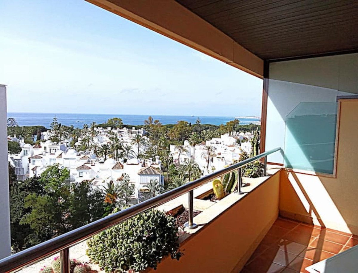 Apartamentos de 1 dormitorio en venta en Milla de Oro – R5123944