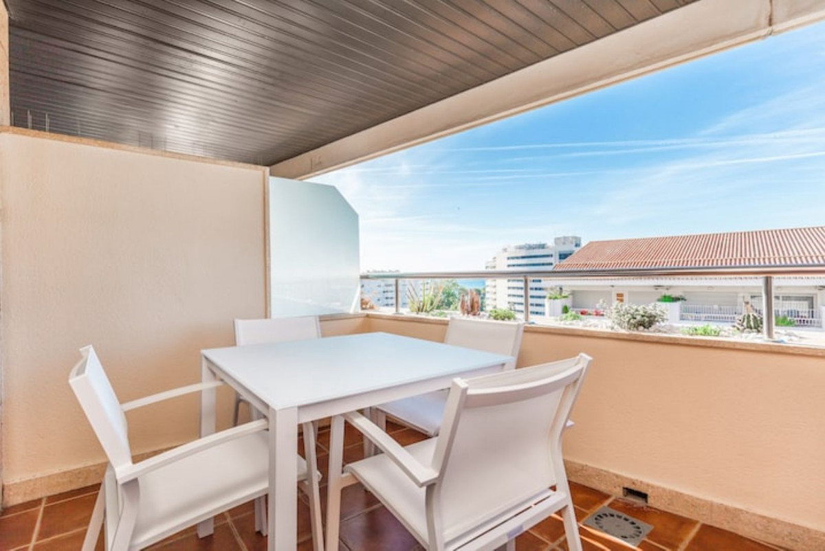 Apartamentos de 1 dormitorio en venta en Milla de Oro – R5123944