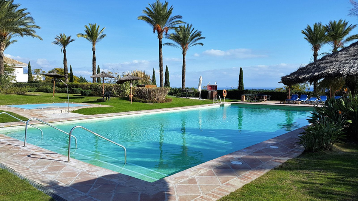 3 bedroom Apartments for sale in Los Flamingos – R5132203
