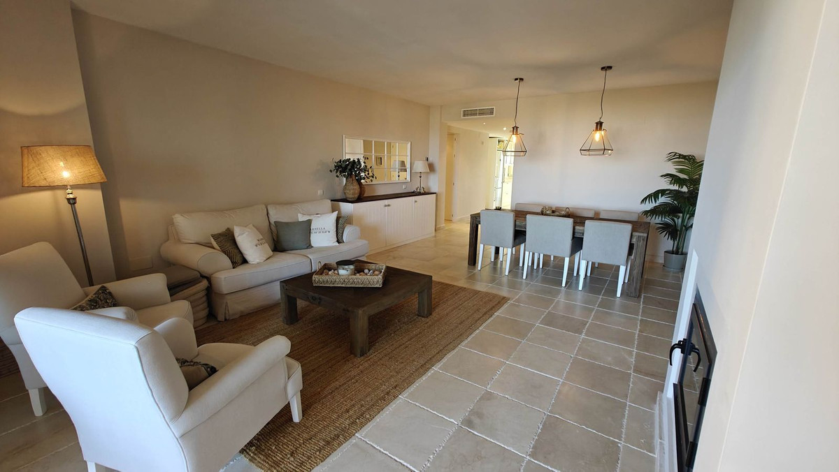 3 bedroom Apartments for sale in Los Flamingos – R5132203