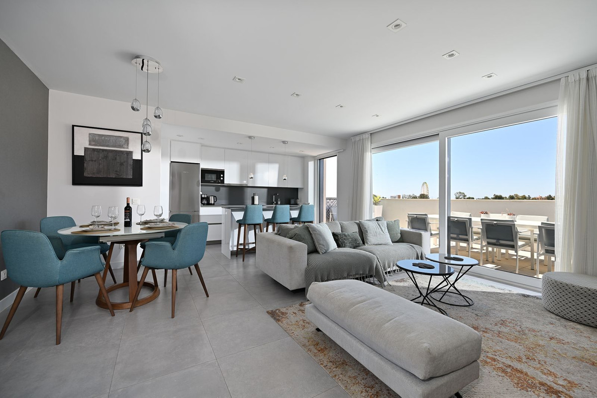 3 bedroom Penthouses for sale in La Cala de Mijas – R5117926