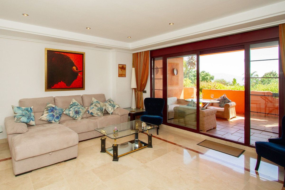 2 bedroom Apartments for sale in La Mairena – R5132512