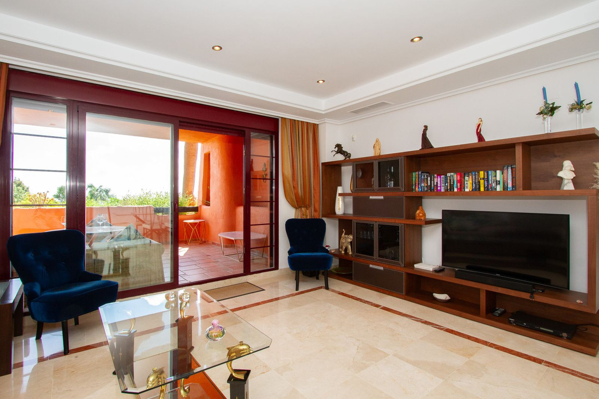 2 bedroom Apartments for sale in La Mairena – R5132512