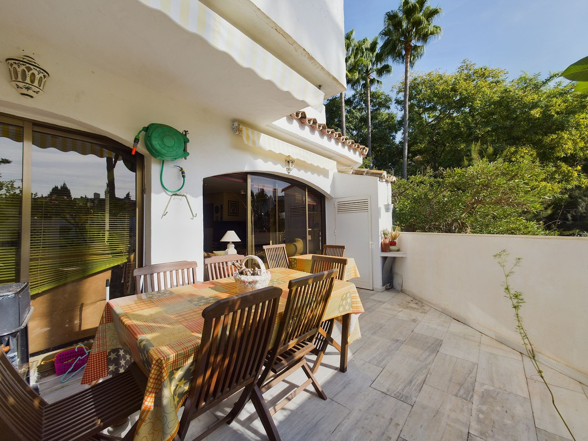 3 bedroom Apartments for sale in Elviria – R4164577