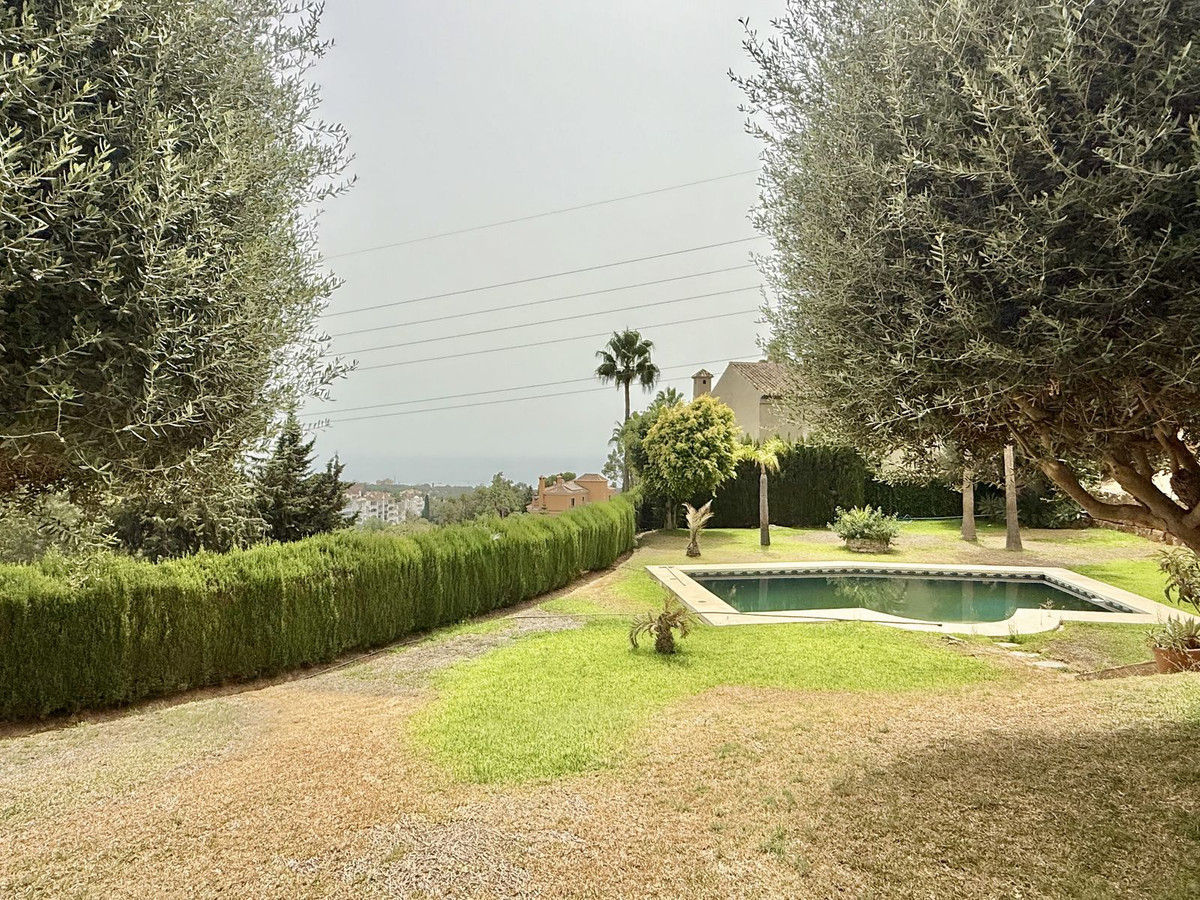 5 bedroom Villas for sale in Hacienda Las Chapas – R5145895