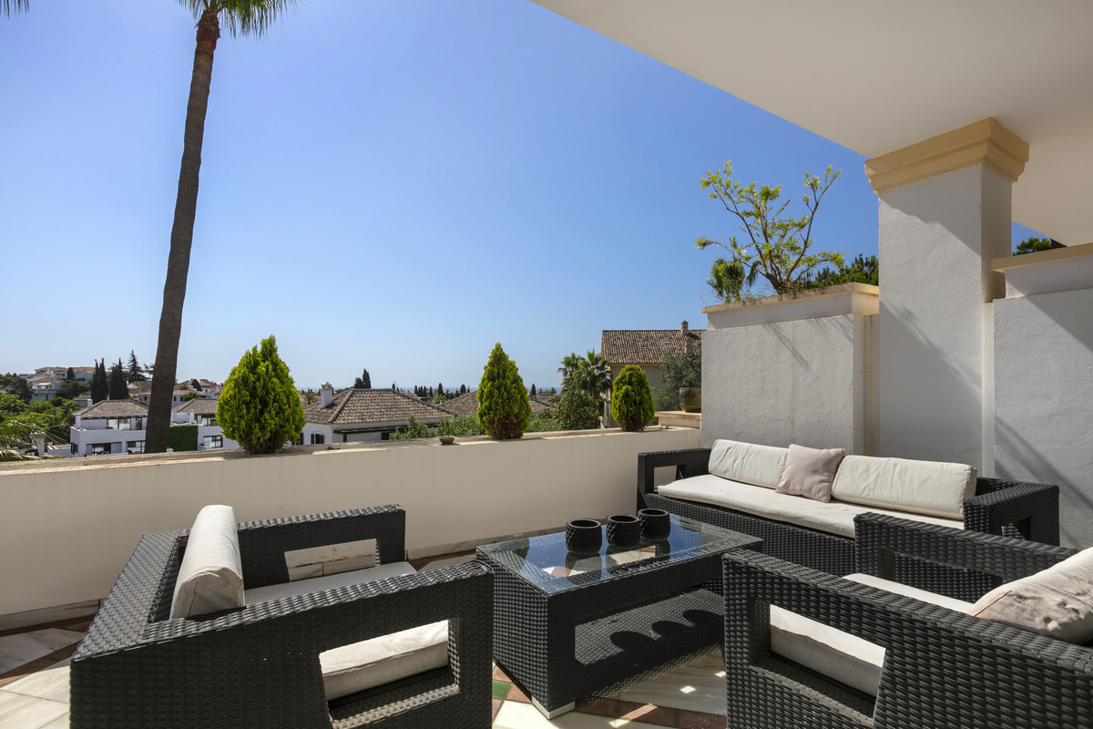 4 bedroom Apartments for sale in Milla de Oro – R4766527