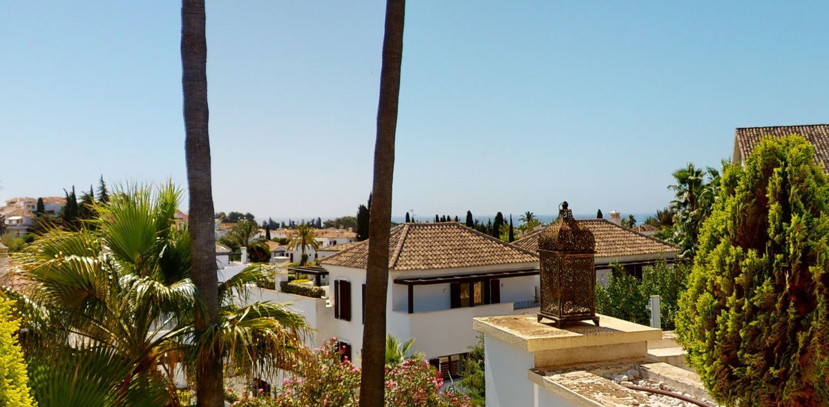 4 bedroom Apartments for sale in Milla de Oro – R4766527