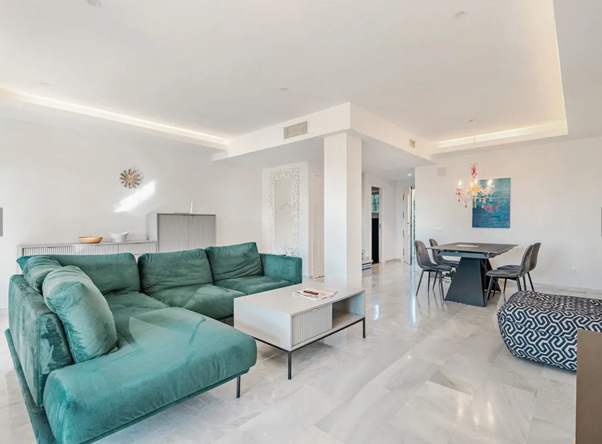 Adosados de 4 dormitorios en venta en Nueva Milla de Oro – R4879744