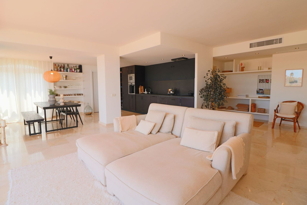 2 bedroom Penthouses for sale in La Mairena – R5129074