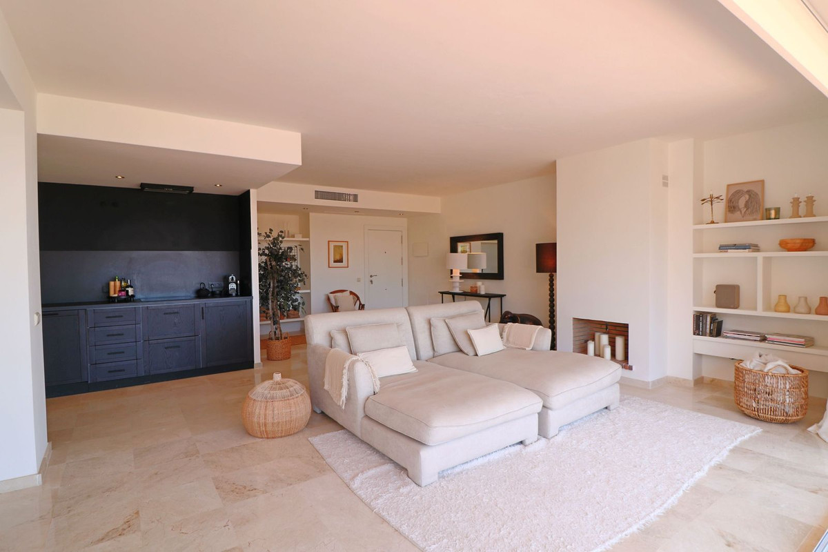 2 bedroom Penthouses for sale in La Mairena – R5129074