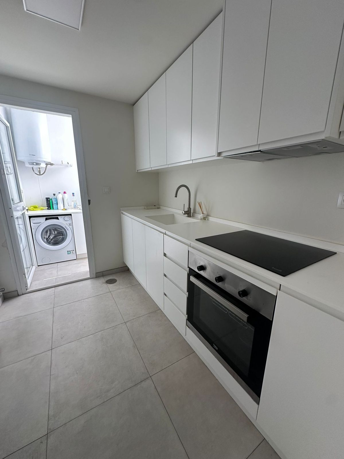 2 bedroom Apartments for sale in Marbella – R5141662