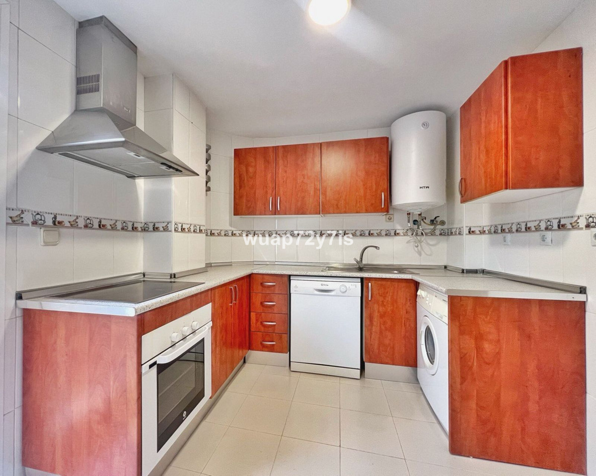 3 bedroom Apartments for sale in Atalaya – R5134747