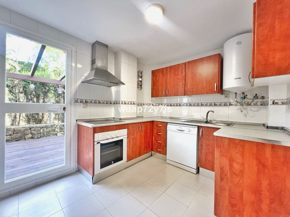 3 bedroom Apartments for sale in Atalaya – R5134747