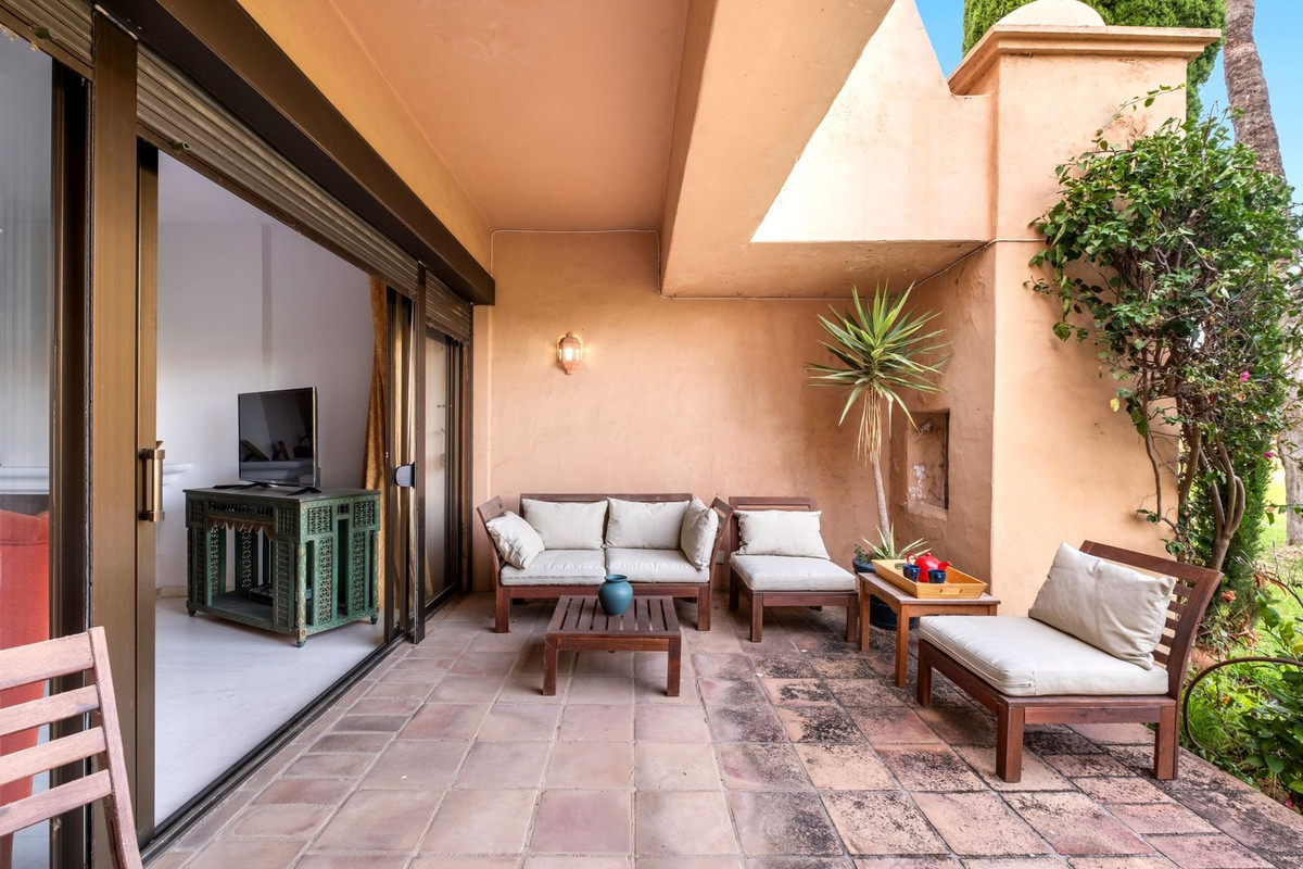 2 bedroom Apartments for sale in Nueva Milla de Oro – R5116570