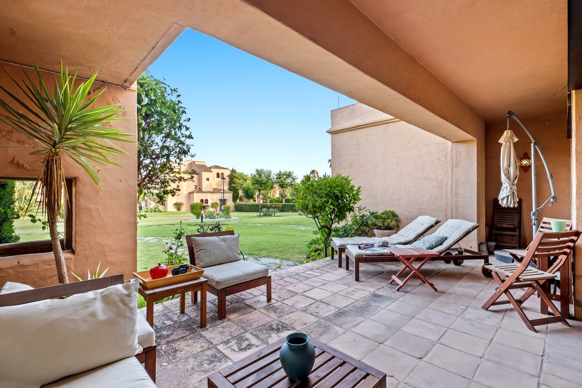 2 bedroom Apartments for sale in Nueva Milla de Oro – R5116570