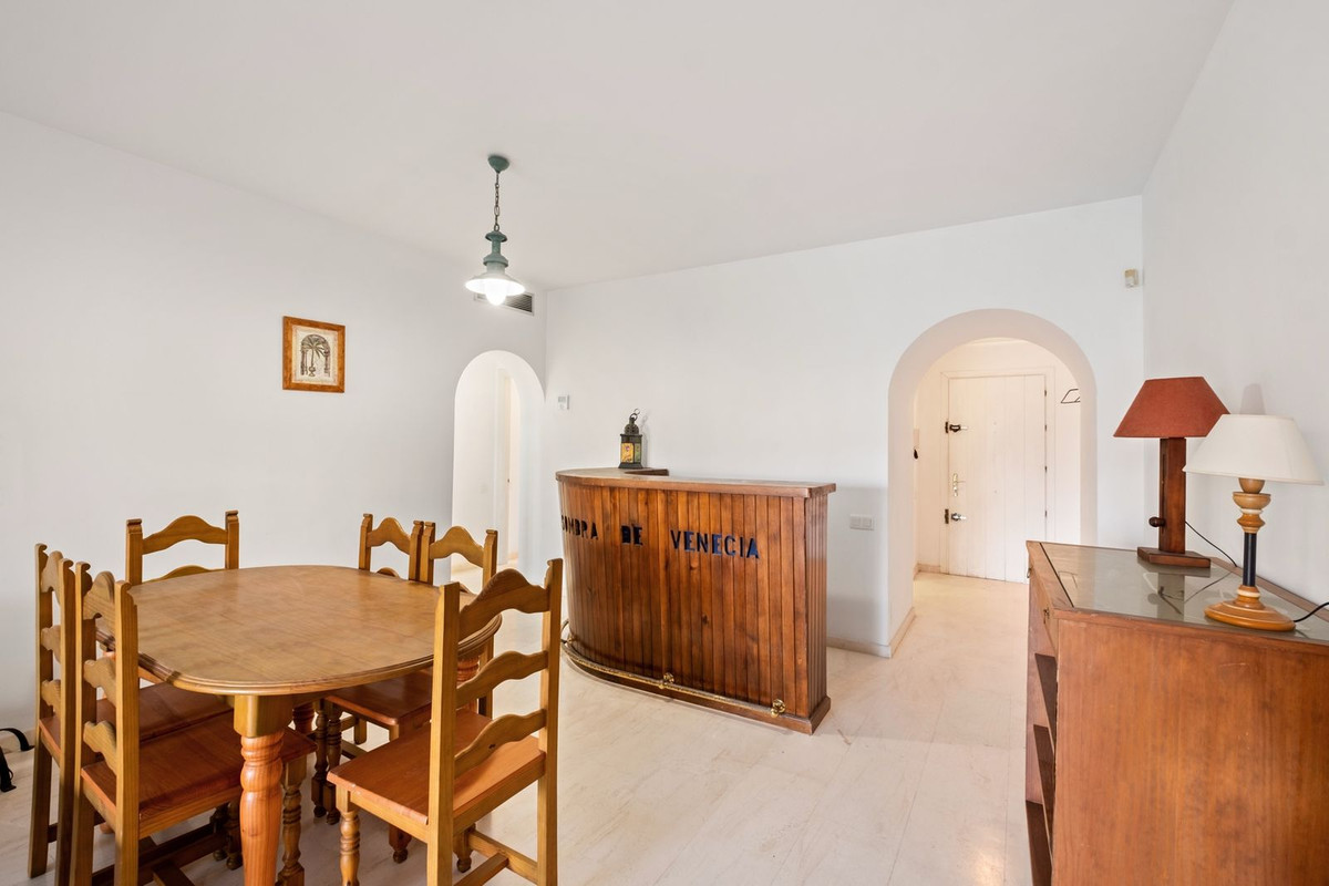 2 bedroom Apartments for sale in Nueva Milla de Oro – R5116570