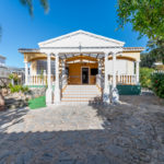 4 bedroom Villas for sale in Las Chapas – R4905580