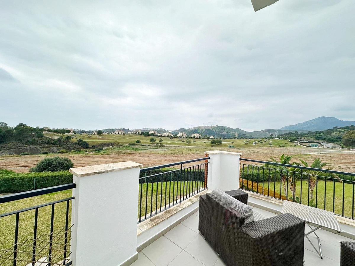3 bedroom Apartments for sale in Los Arqueros – R5133211