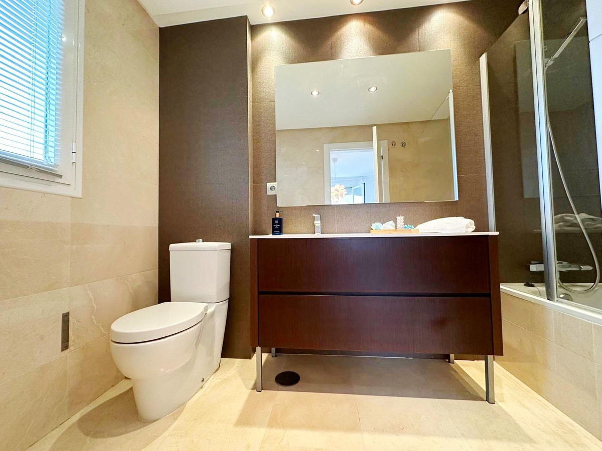 3 bedroom Apartments for sale in Los Arqueros – R5133211
