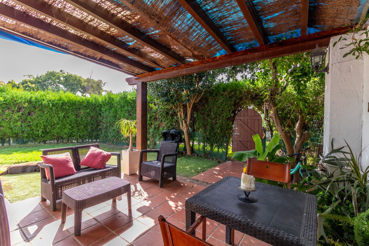 2 bedroom Villas for sale in Atalaya – R5142817