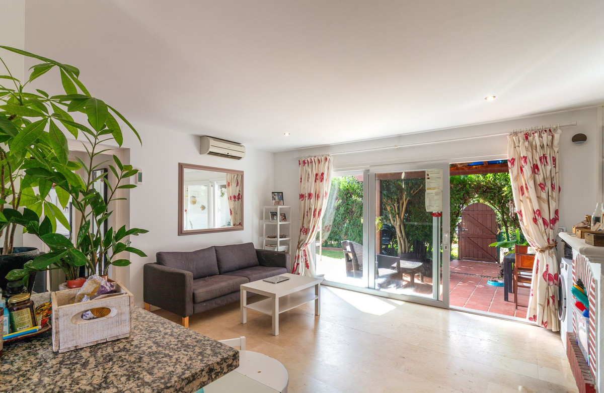 2 bedroom Villas for sale in Atalaya – R5142817