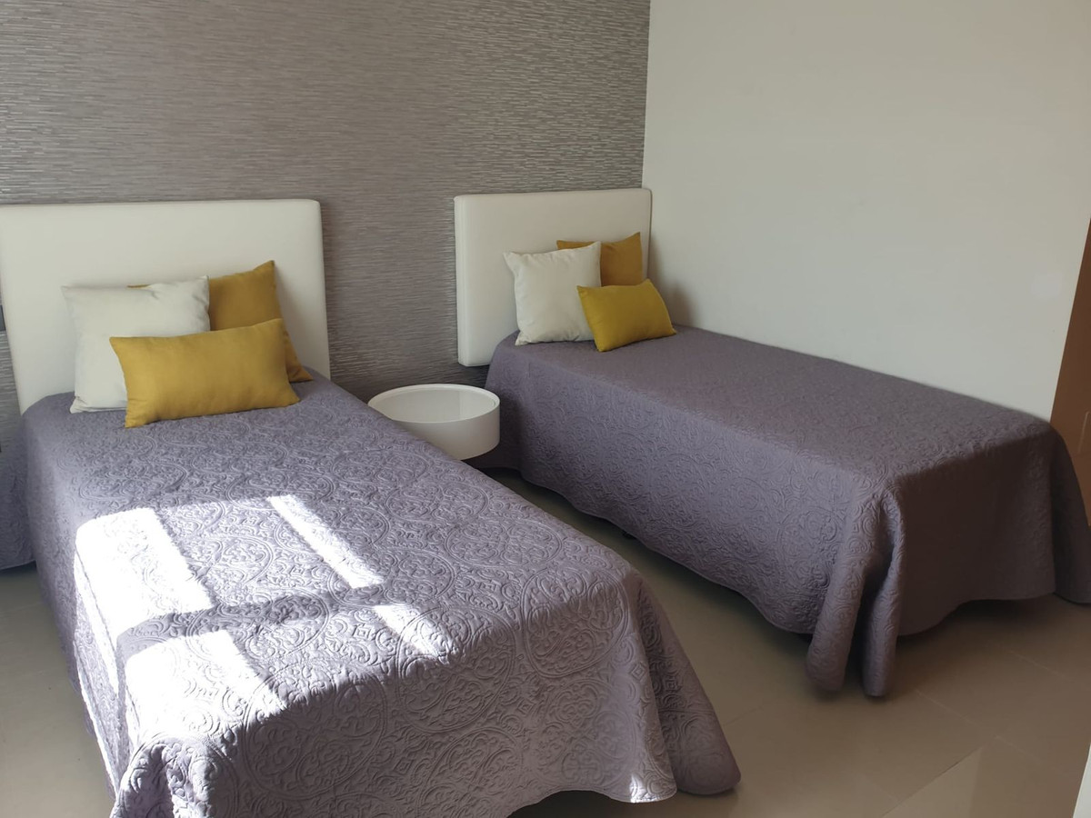 Apartamentos de 2 dormitorios en venta en Diana Park – R5142190
