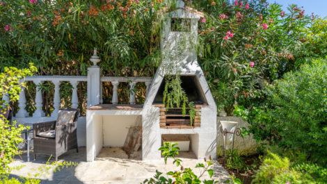 Villas de 4 dormitorios en venta en Marbesa – R5129818