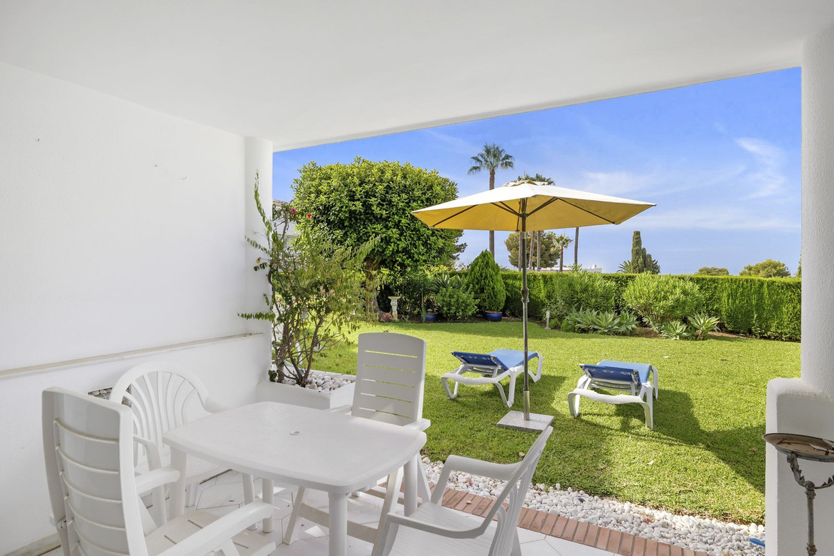 2 bedroom Apartments for sale in Miraflores – R5127880