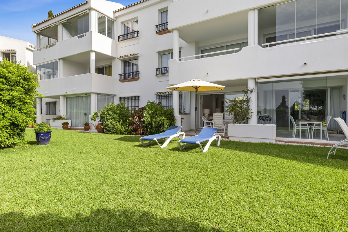 2 bedroom Apartments for sale in Miraflores – R5127880