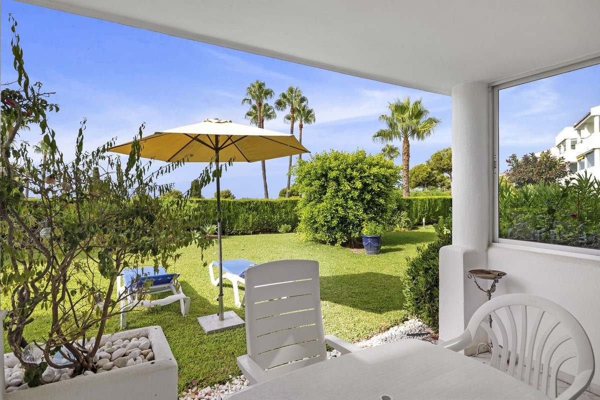2 bedroom Apartments for sale in Miraflores – R5127880