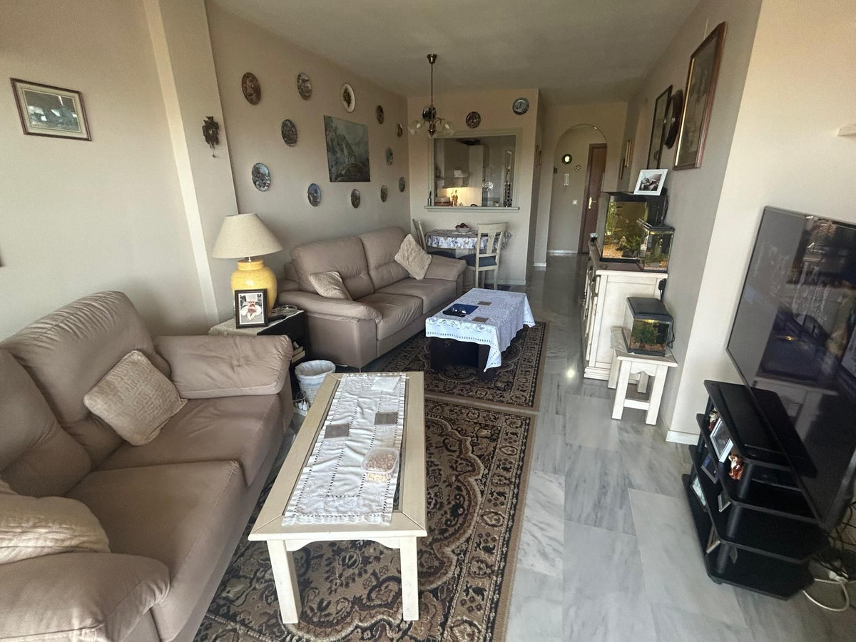 2 bedroom Apartments for sale in Calahonda – R5130886
