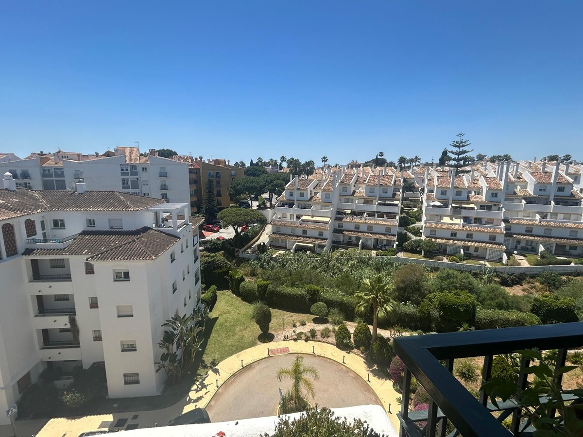 2 bedroom Apartments for sale in Calahonda – R5130886