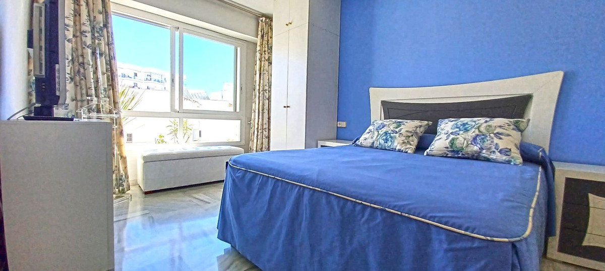 2 bedroom Apartments for sale in Marbella – R5129734