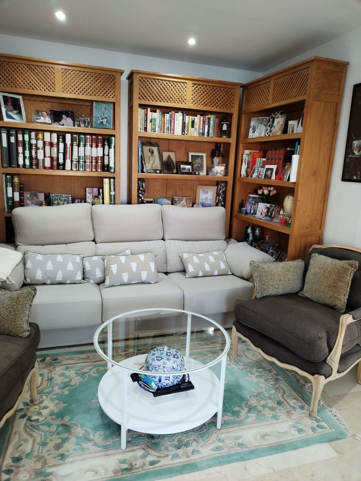 3 bedroom Apartments for sale in Marbella – R5125024