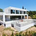 Villas de 4 dormitorios en venta en Elviria – R4976098