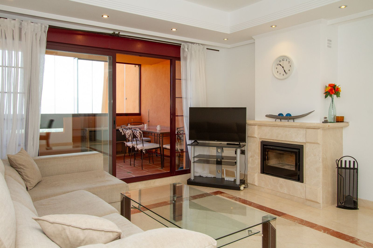 2 bedroom Apartments for sale in La Mairena – R5127244